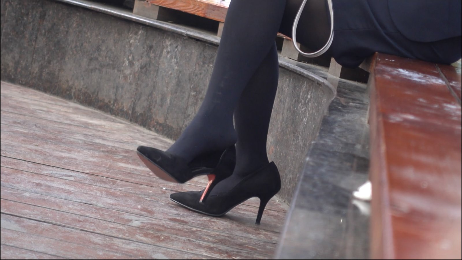 streetsnapdangl[00 00 14][20181130 001123 4]